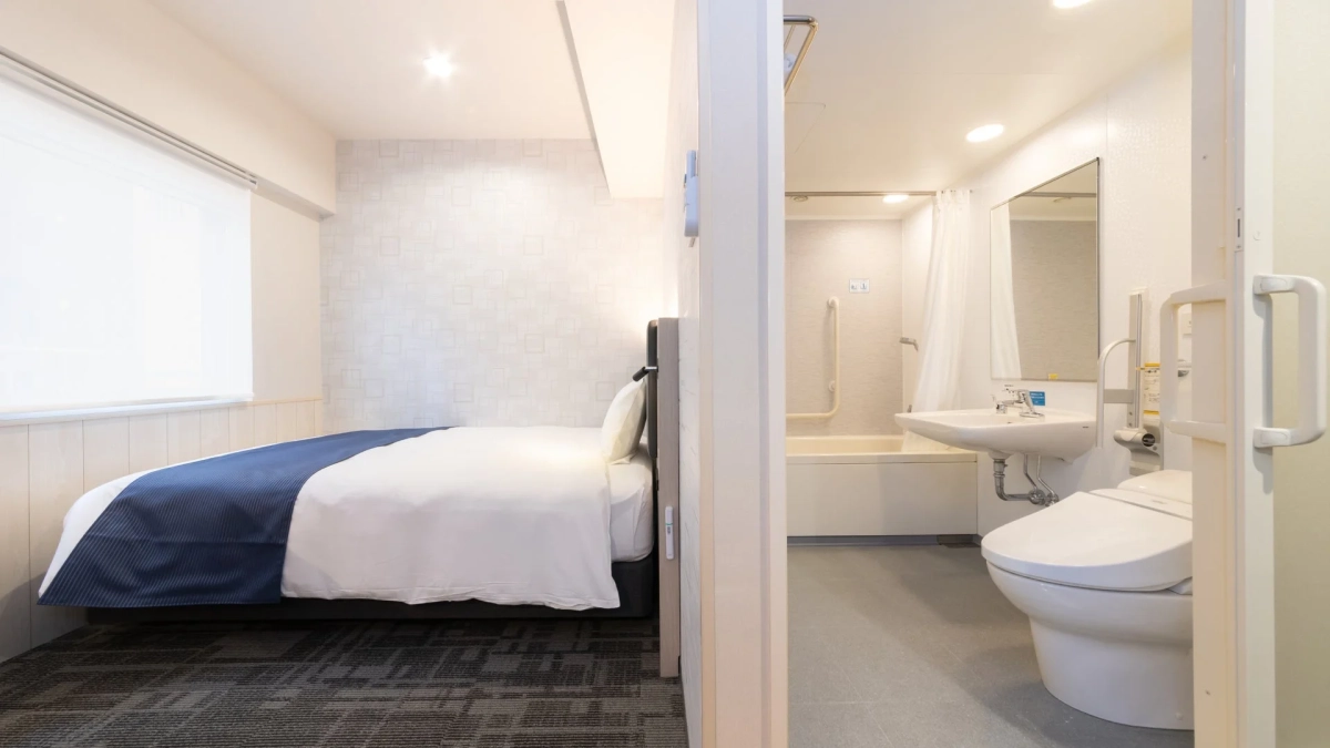 清潔感のあるモダンな客室のバスルーム