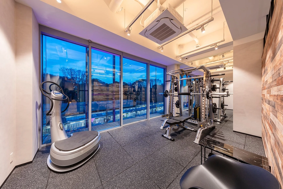 トレーニングルームのパワープレート