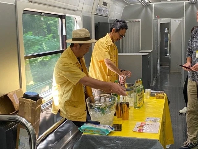 列車内でのラム酒提供イベント