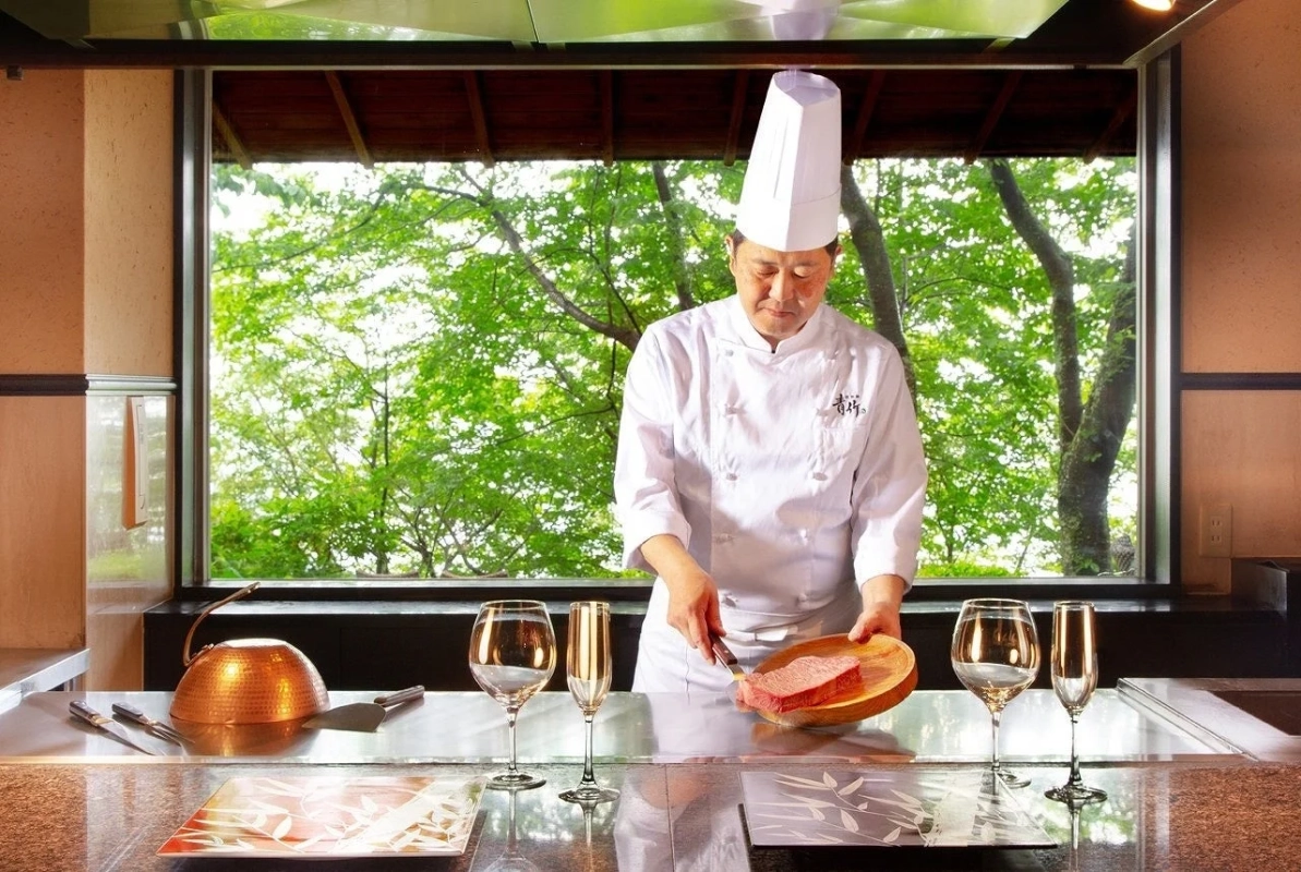 鉄板焼きシェフ