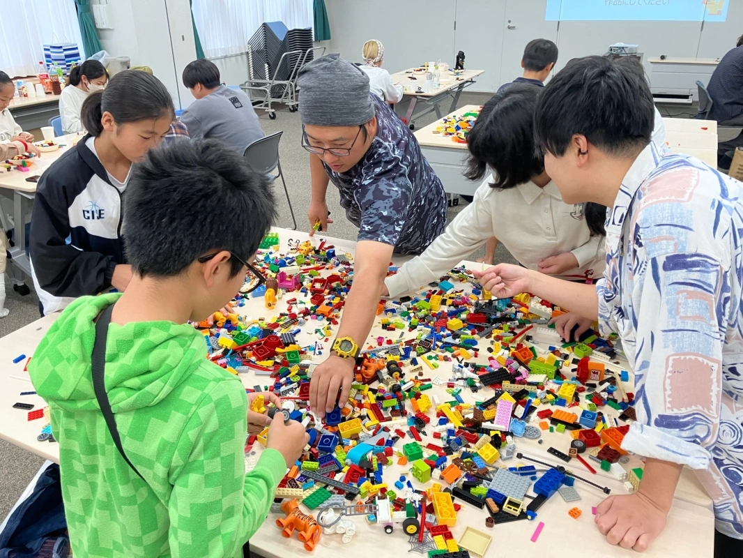 LEGO®ブロックのまちづくりの様子