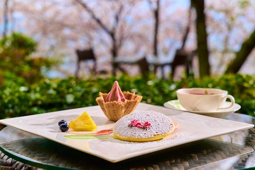 桜パンケーキのアフタヌーンティー