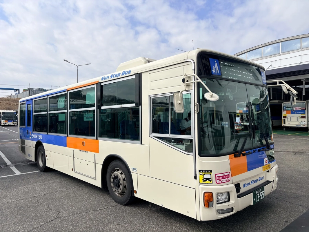 相鉄ノンステップバス「1355」