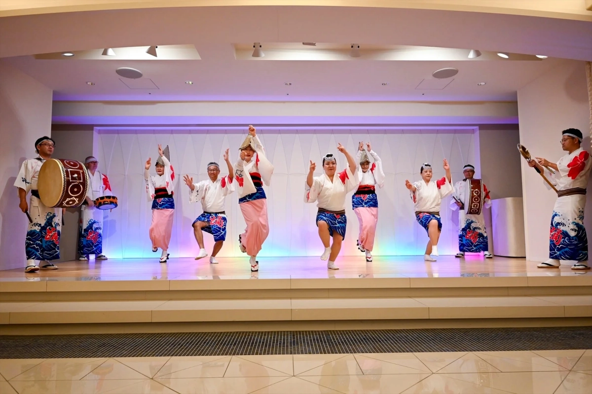 阿波おどり公演