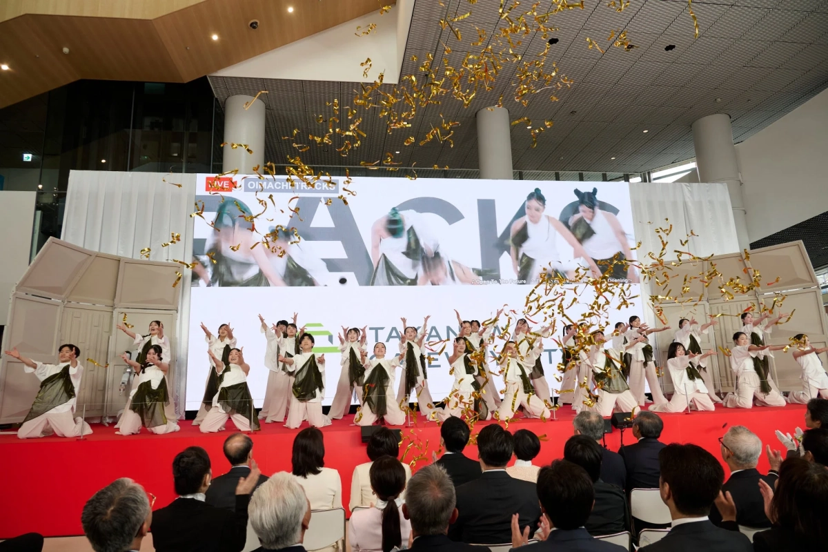 ダンスパフォーマンス