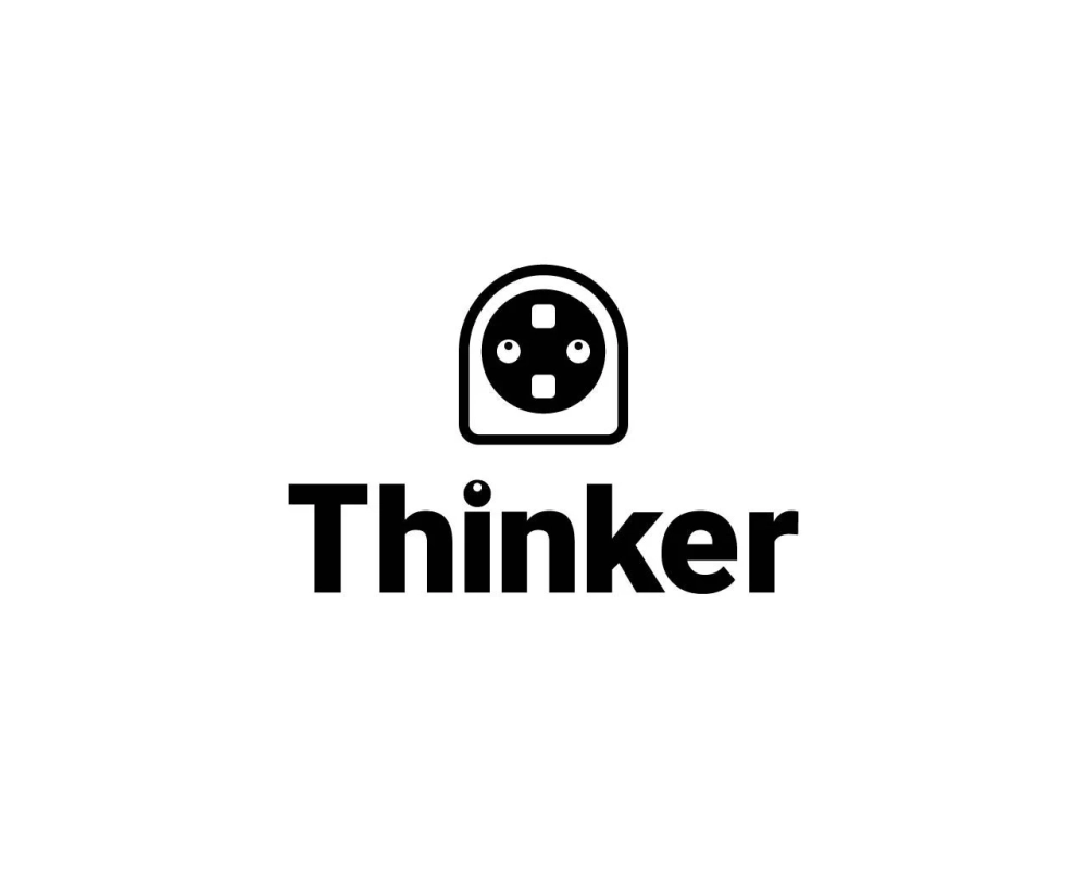 「Thinker」という文字と、顔のように見える電気ソケットのアイコンが描かれた、シンプルでミニマルなロゴデザインです。思考やアイデア、接続を象徴しています。