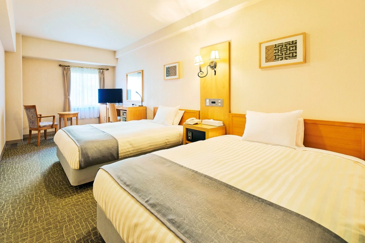 ホテルのツインルーム