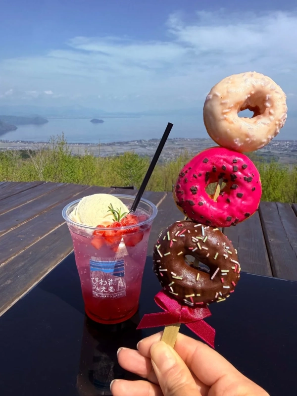 ドーナツとフロートと琵琶湖