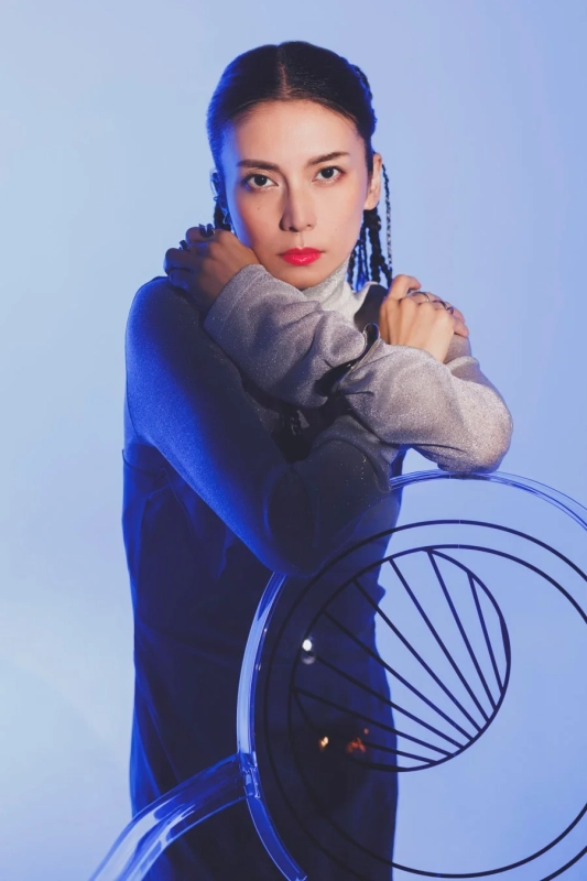 女性、ポートレート