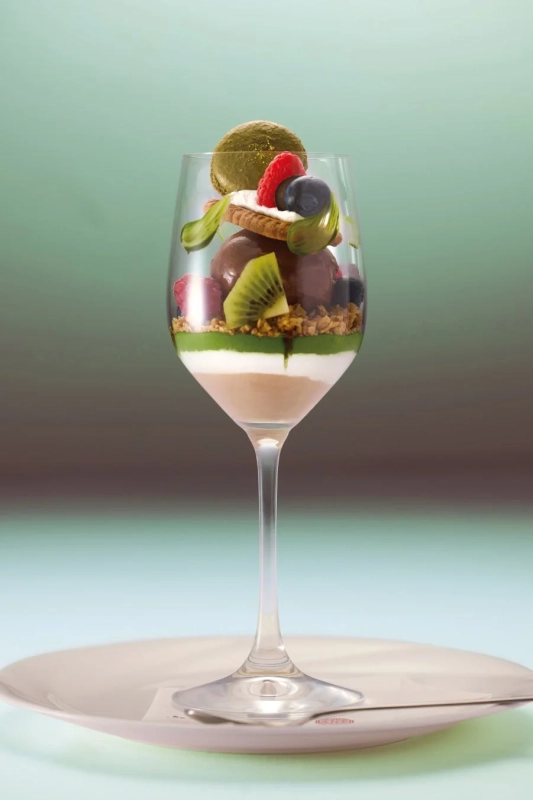 カール・ヴァルザー展 コラボレーションパフェ