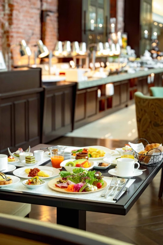 ホテルの朝食ビュッフェ