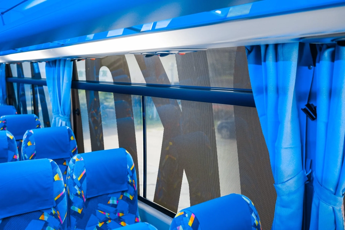 バス車内座席