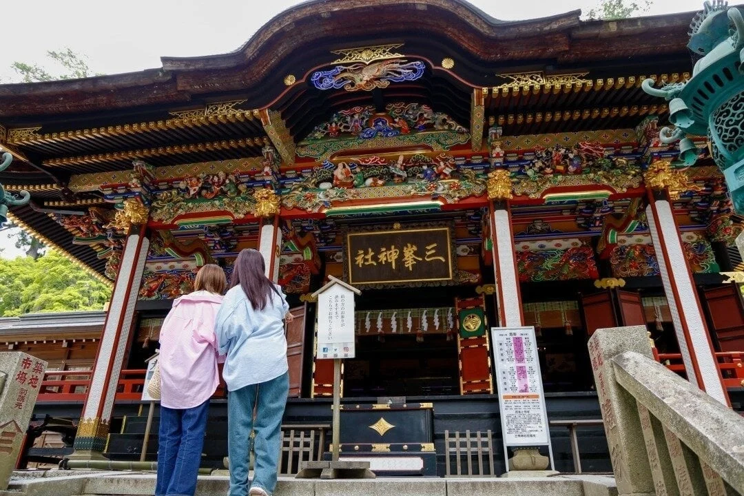 三峯神社の建物