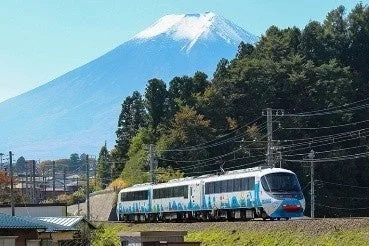 フジサン特急の外観