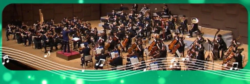 オーケストラの演奏風景