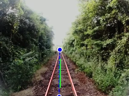 線路を測量するドローン