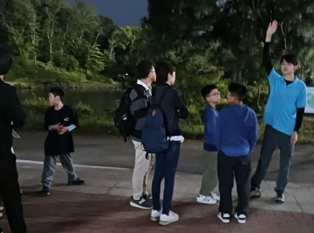 夜の観察会風景
