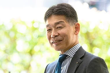 代表取締役社長 白水靖郎氏