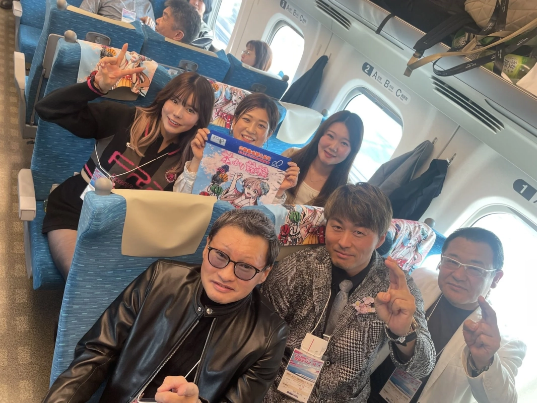 新幹線車内での交流風景