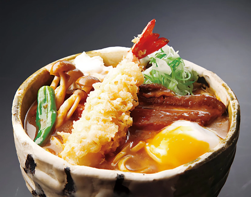 麺料理,和食,海老天,天ぷら,きのこ,肉,卵,温泉卵,ねぎ,カレーうどん,どんぶり,グルメ,日本料理