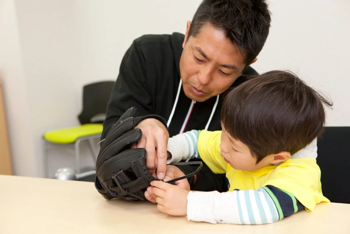 ミズノ 親子で野球グラブを作ろう!