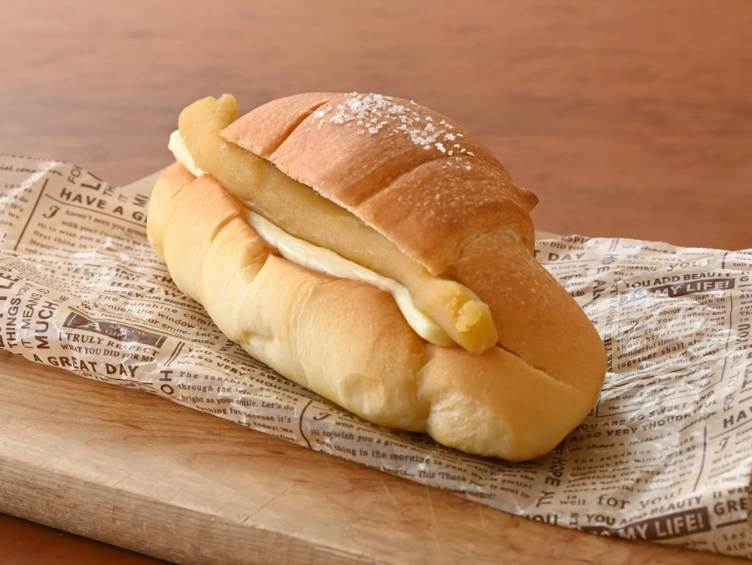 塩パンwithいもあんバター