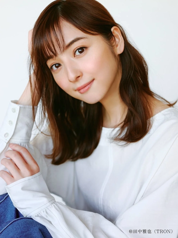 佐々木希さんプロフィール