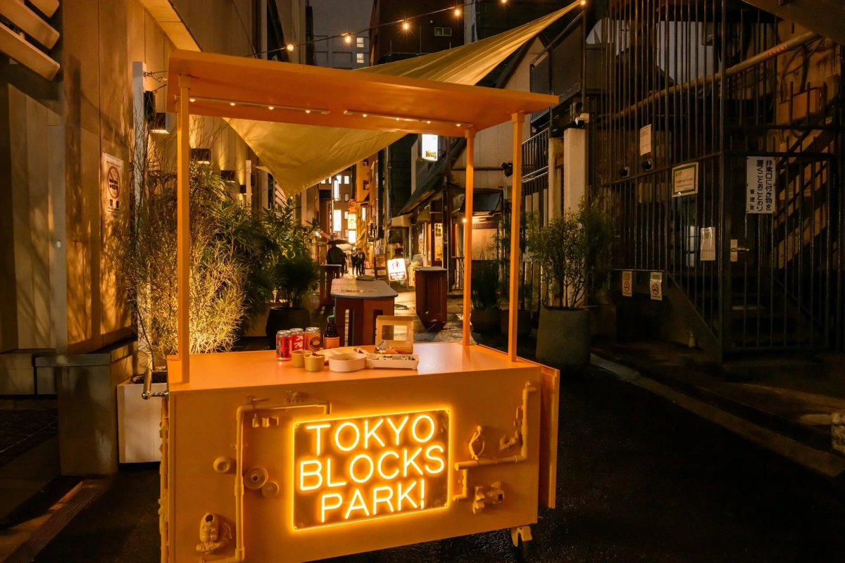 オレンジ色の屋台