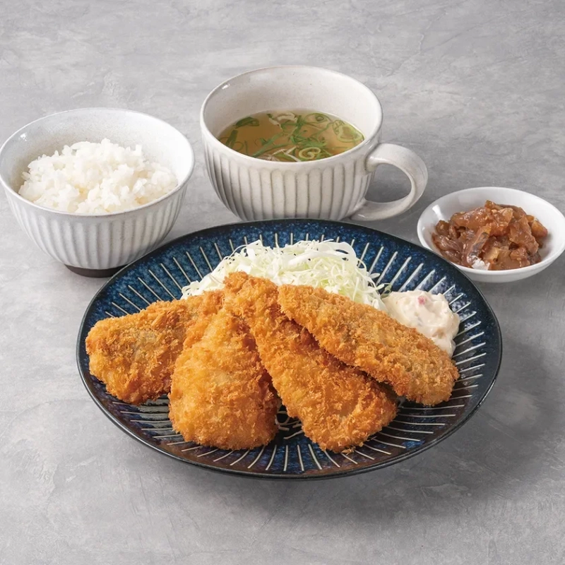 三陽食堂のアジフライ食べ放題定食