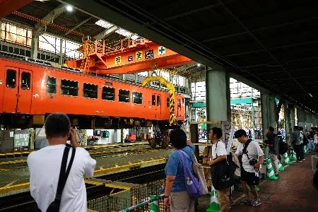 車両吊り上げ見学