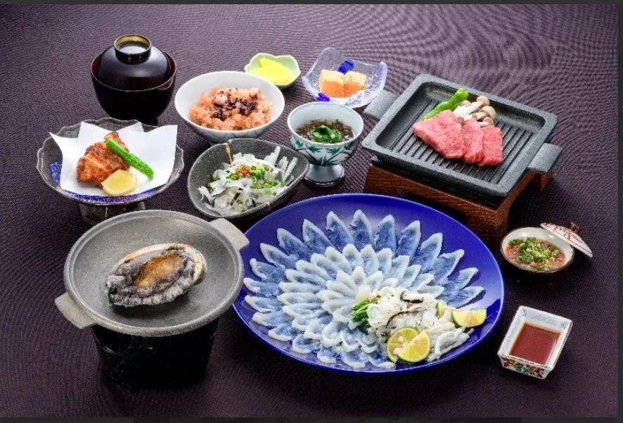 豪華なふぐづくし料理イメージ